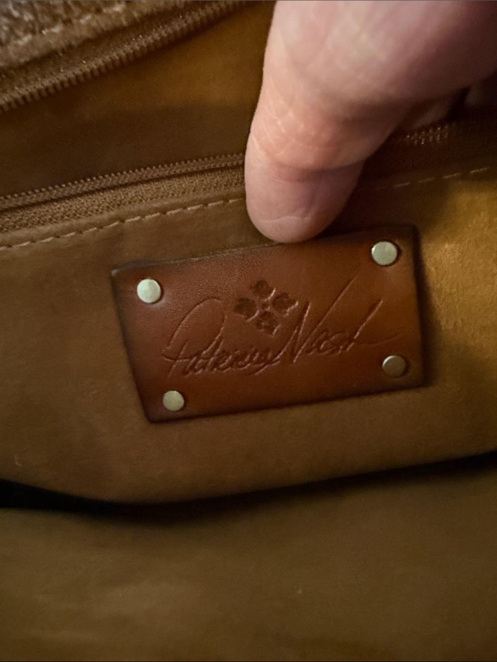 Patricia Nash Sarola Leather crossbody bag - Picture 10 of 15